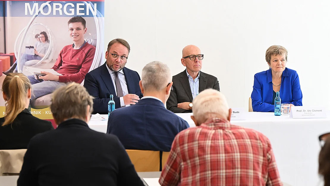 documenta Institut neu aufgestellt: Unabhängig und forschungsstark